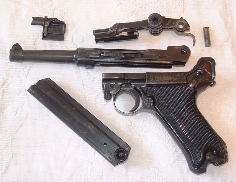 Luger P08 9mm Pistol (200805221 8) 